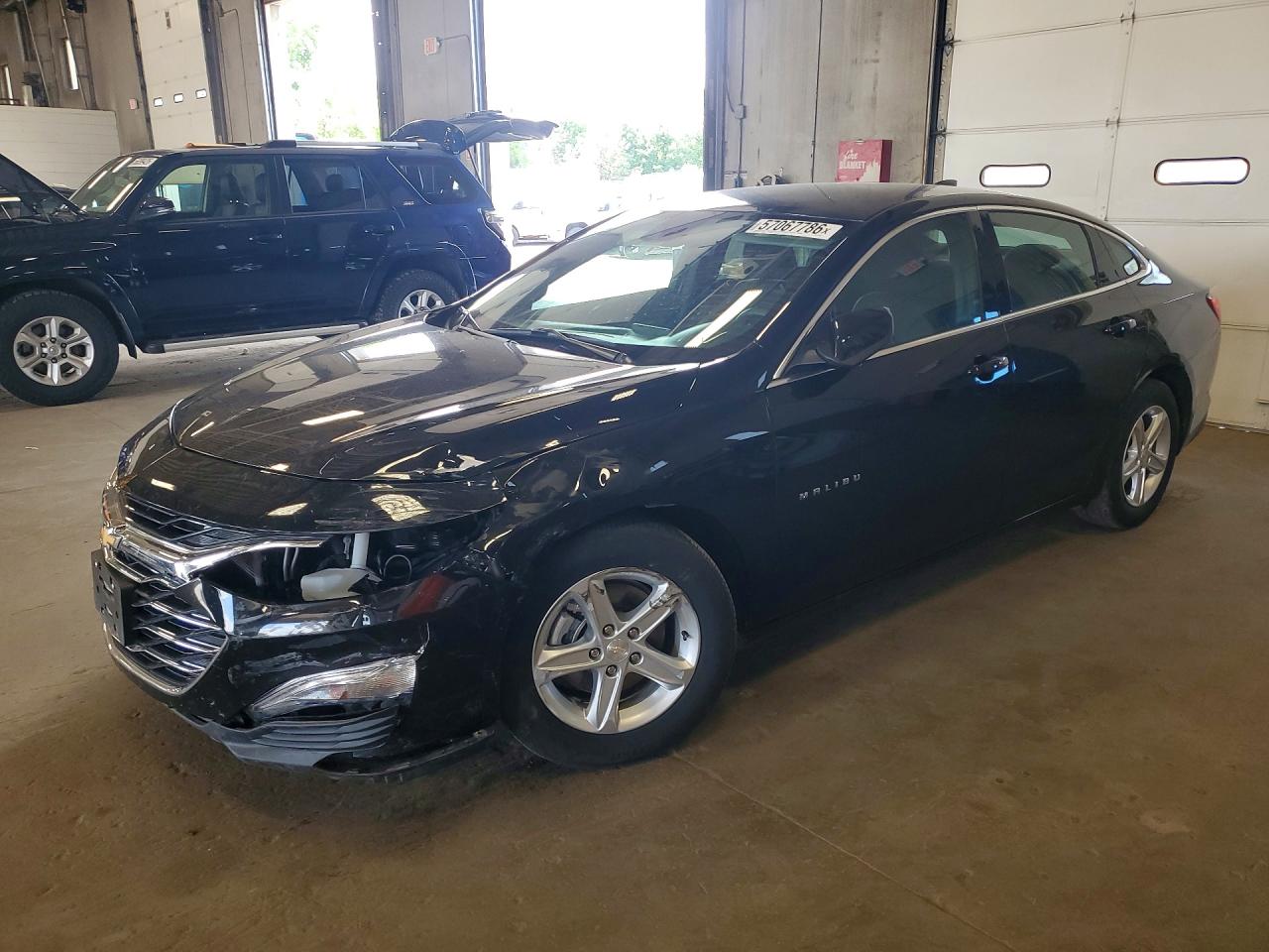 Salvage Chevrolet Malibu Image