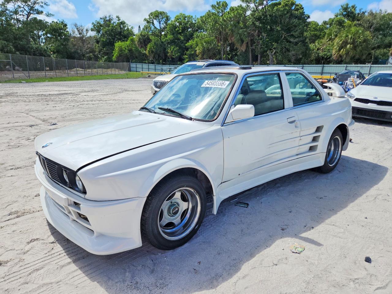 Salvage BMW 3 Series Image