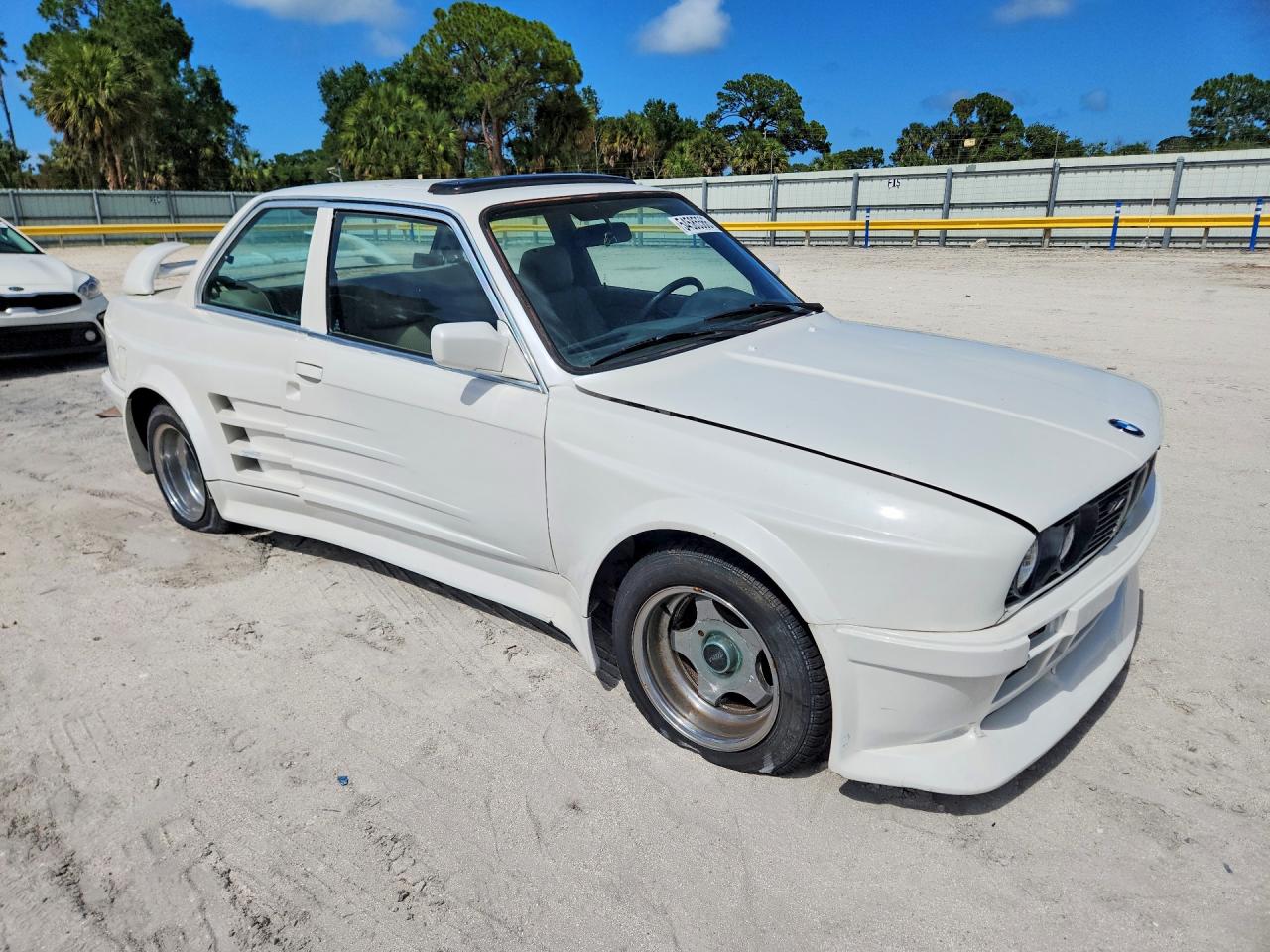 BMW 3 Series I