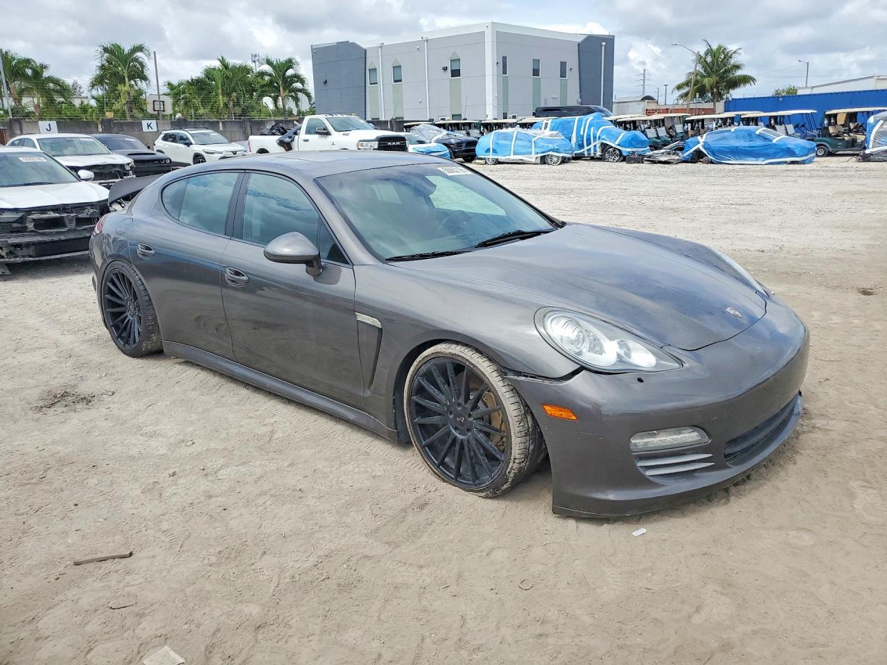 Porsche Panamera 2