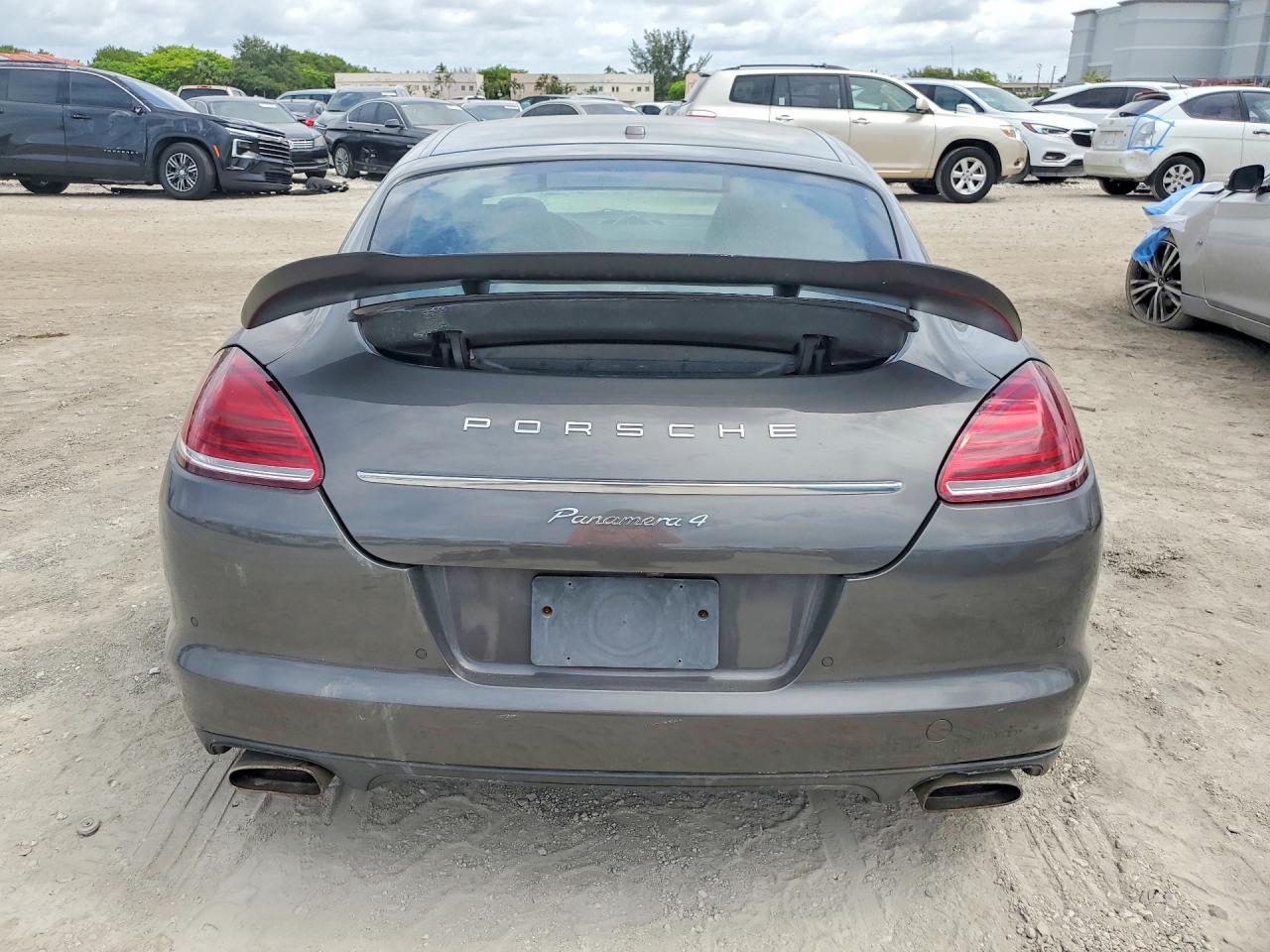 Porsche Panamera 2
