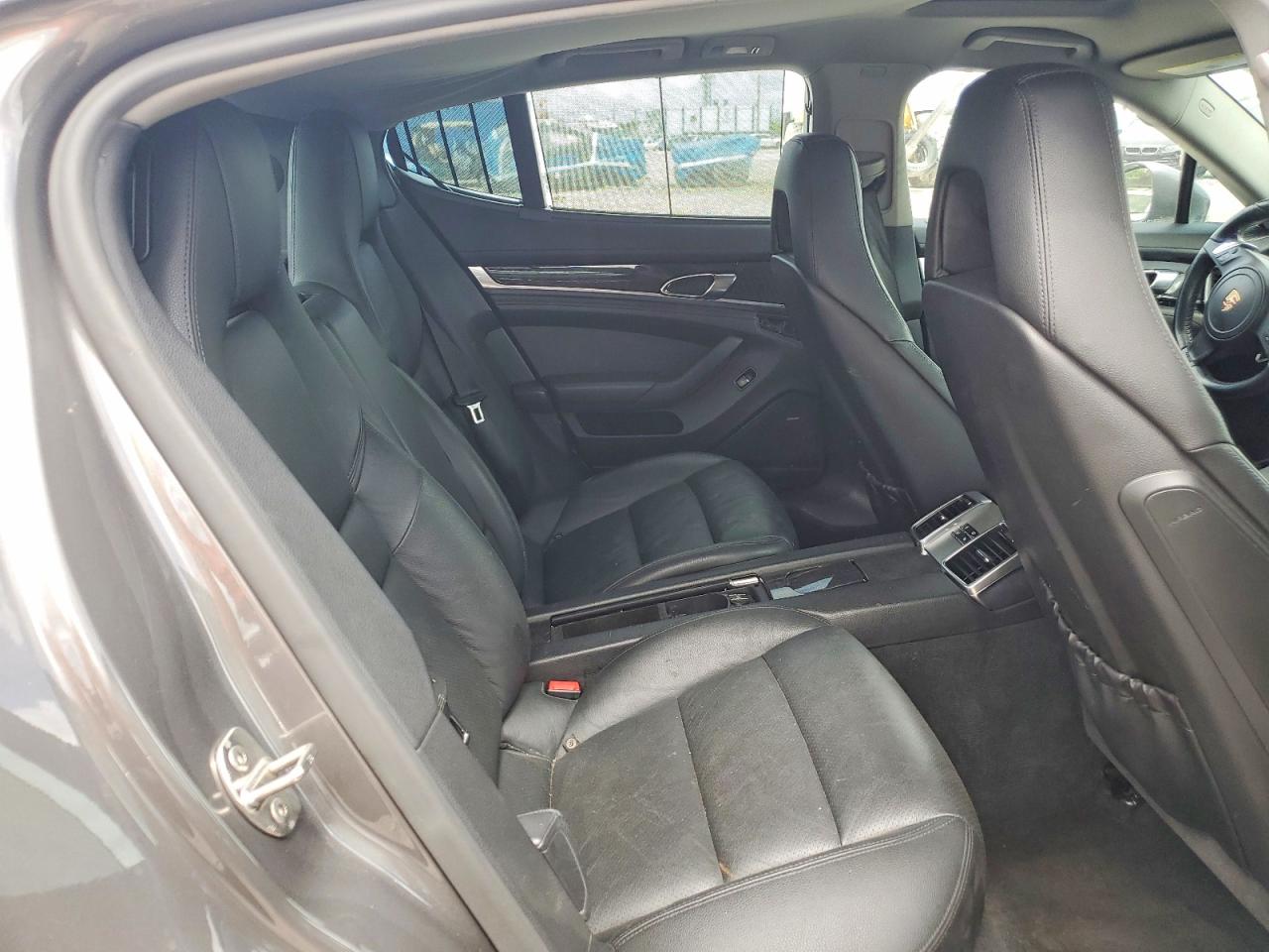 Porsche Panamera 2