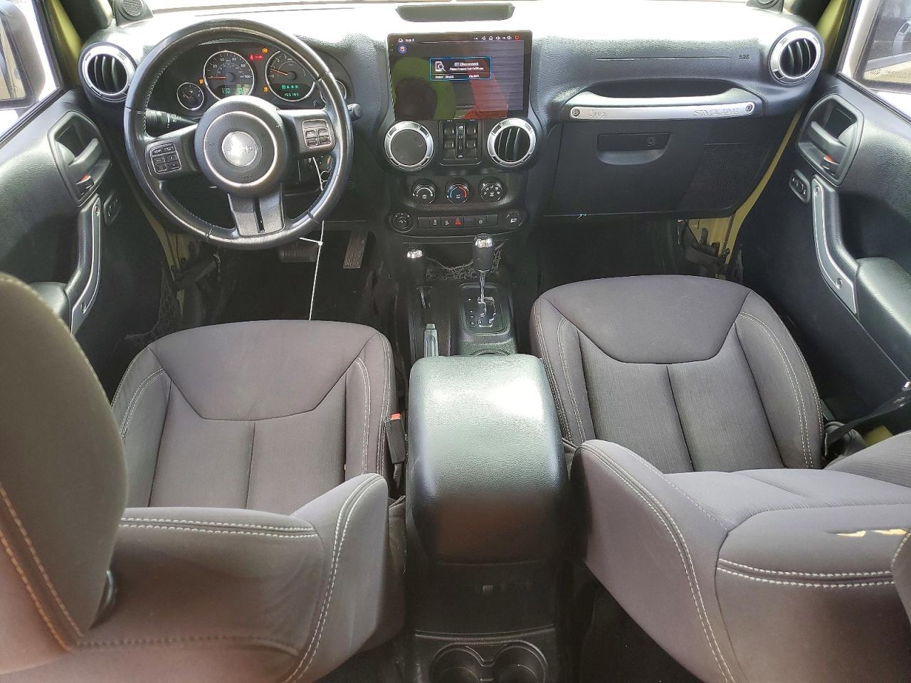 Jeep Wrangler Sahara