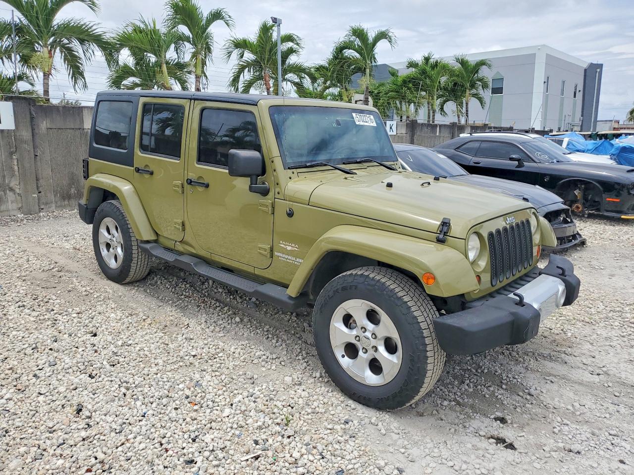 Jeep Wrangler Sahara