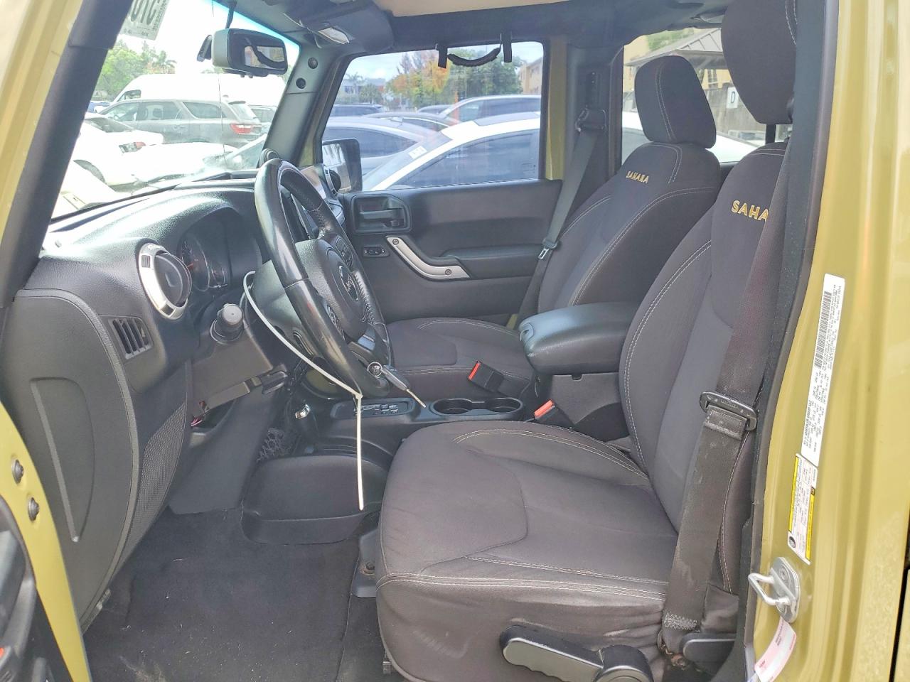 Jeep Wrangler Sahara