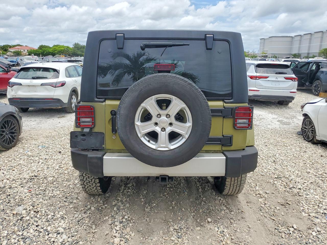 Jeep Wrangler Sahara