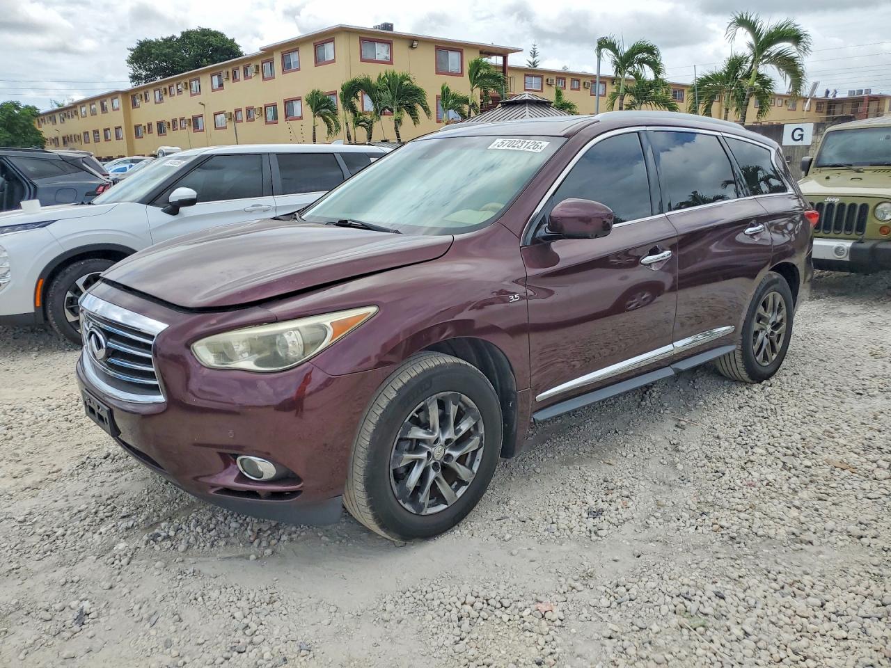 Salvage INFINITI Qx Image