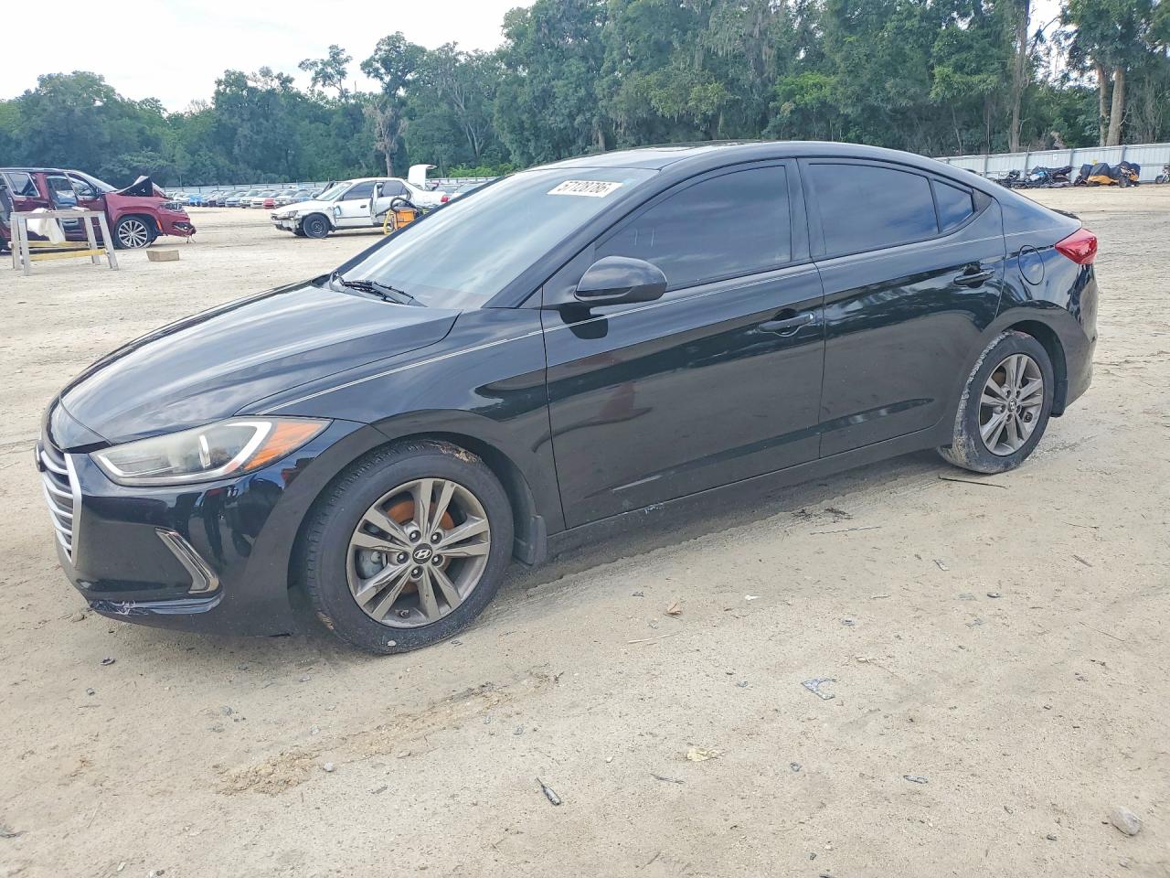 Salvage Hyundai ELANTRA Image