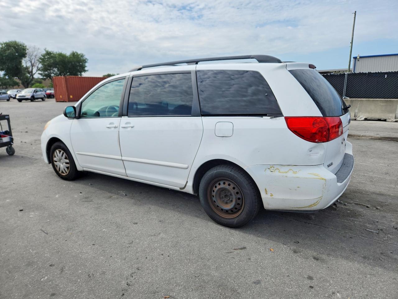 Toyota Sienna Le 7-passenger