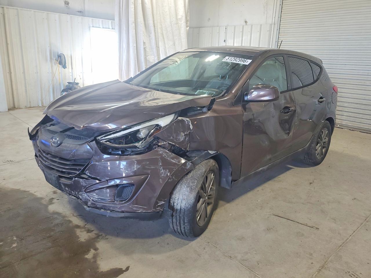 Salvage Hyundai TUCSON Image
