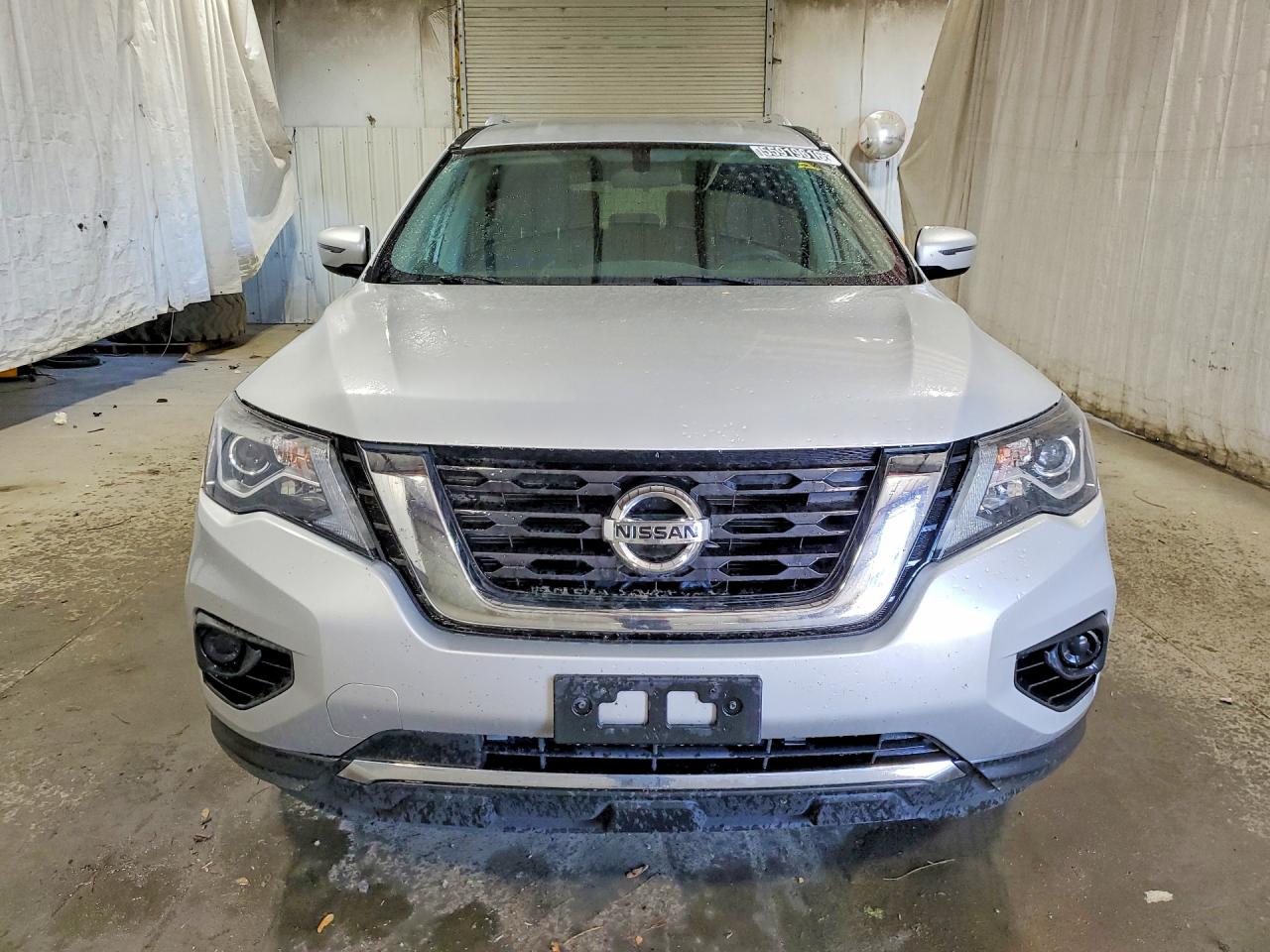 Nissan Pathfinder S