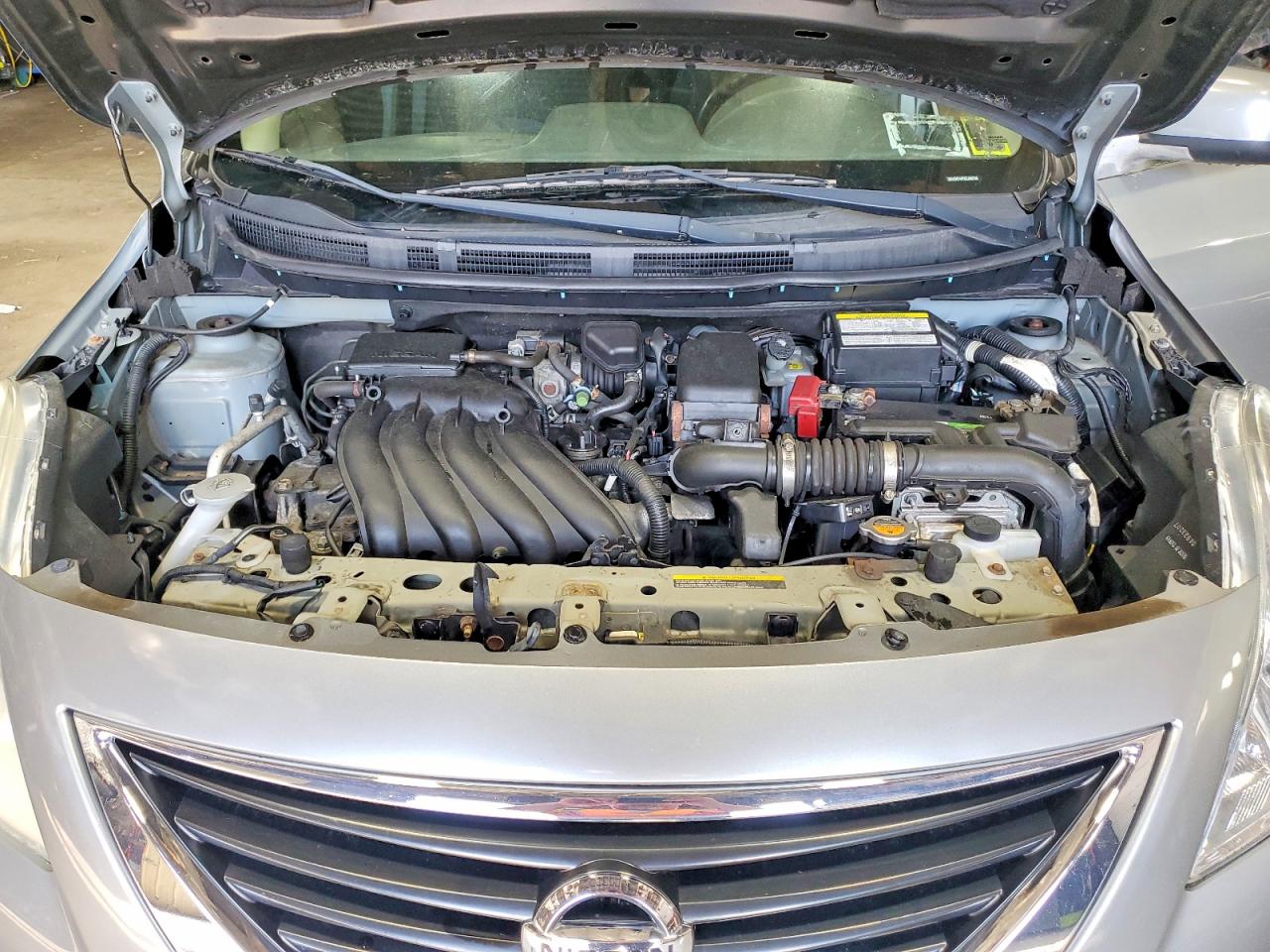 Nissan Versa 1.6 Sv