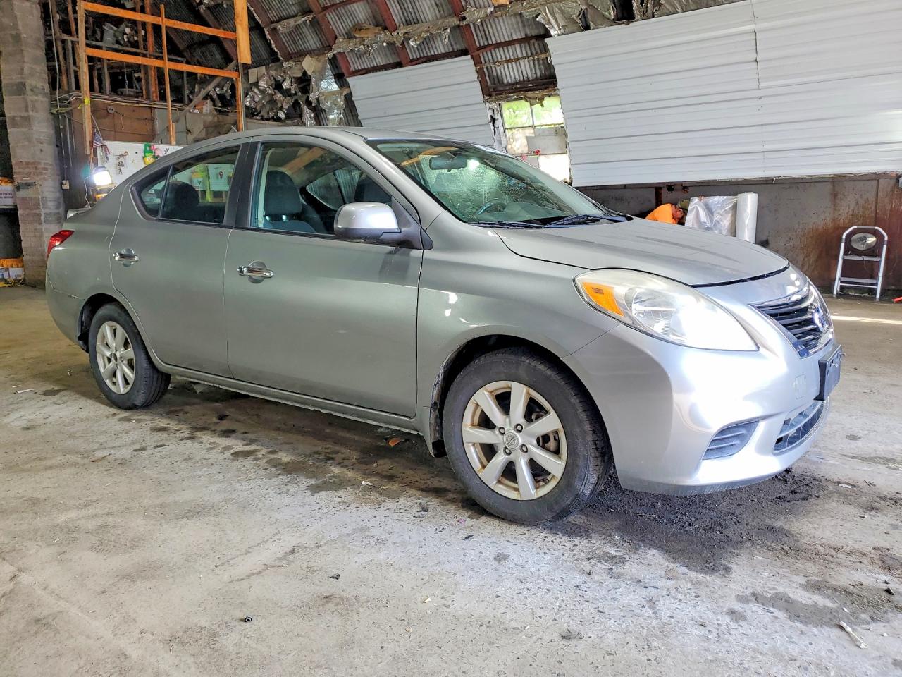 Nissan Versa 1.6 Sv