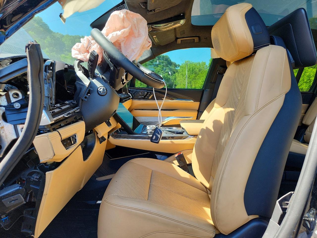 Cadillac Escalade Sport-2