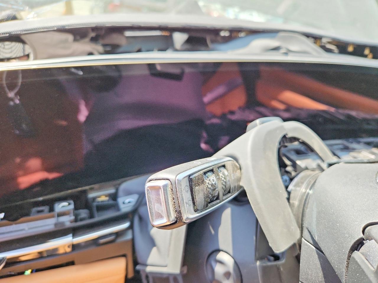 Cadillac Escalade Sport-2