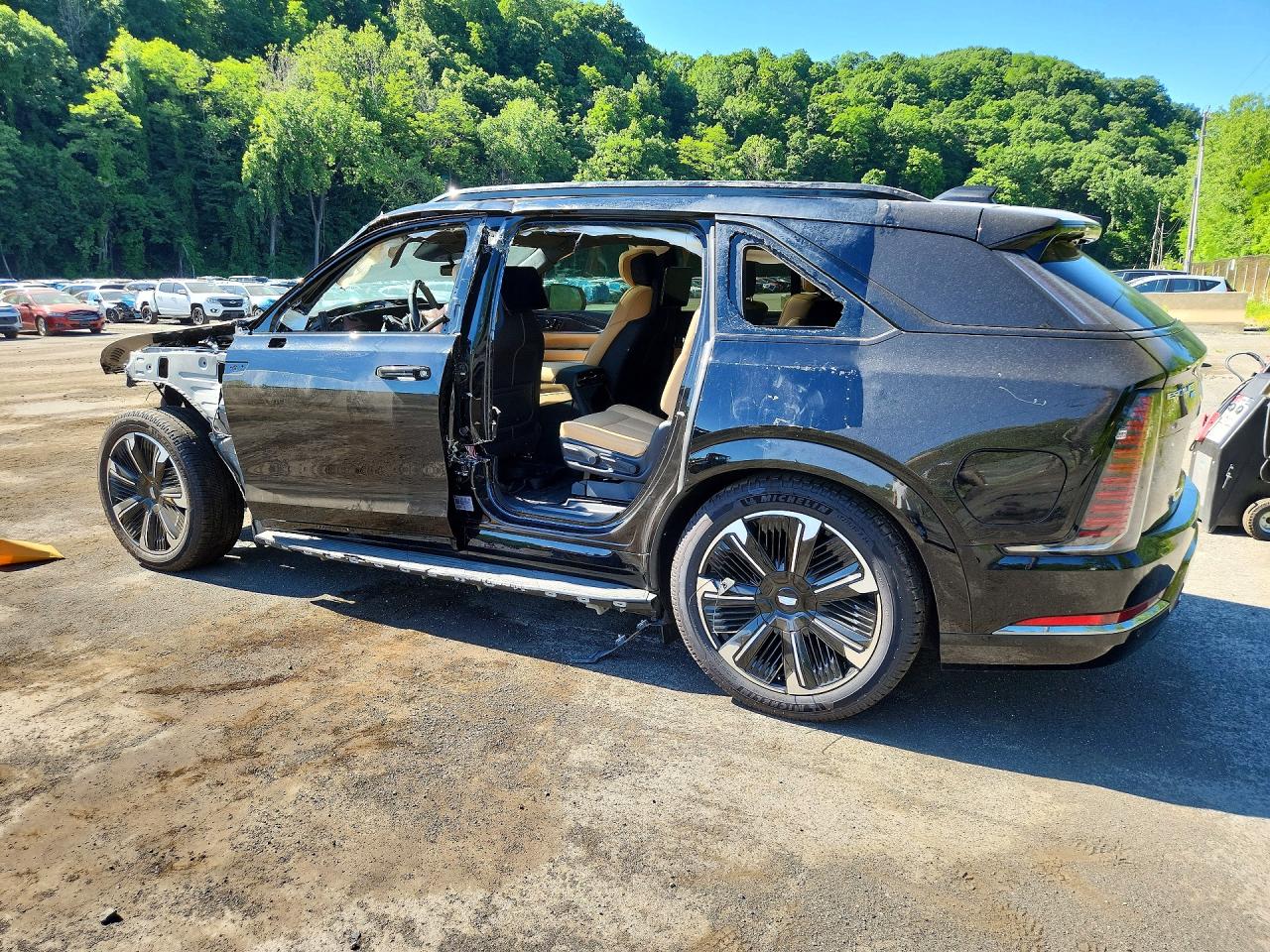 Cadillac Escalade Sport-2