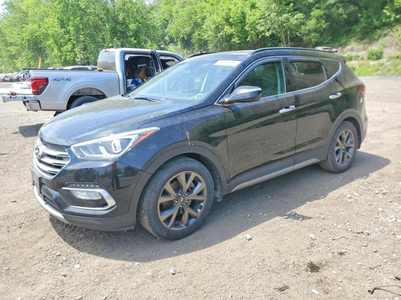 Salvage Hyundai SANTA FE Image