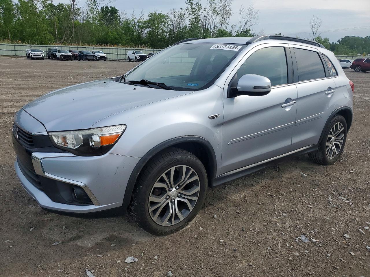 Salvage Mitsubishi Outlander Image