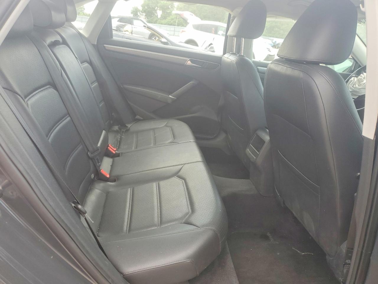 Volkswagen Passat R-line