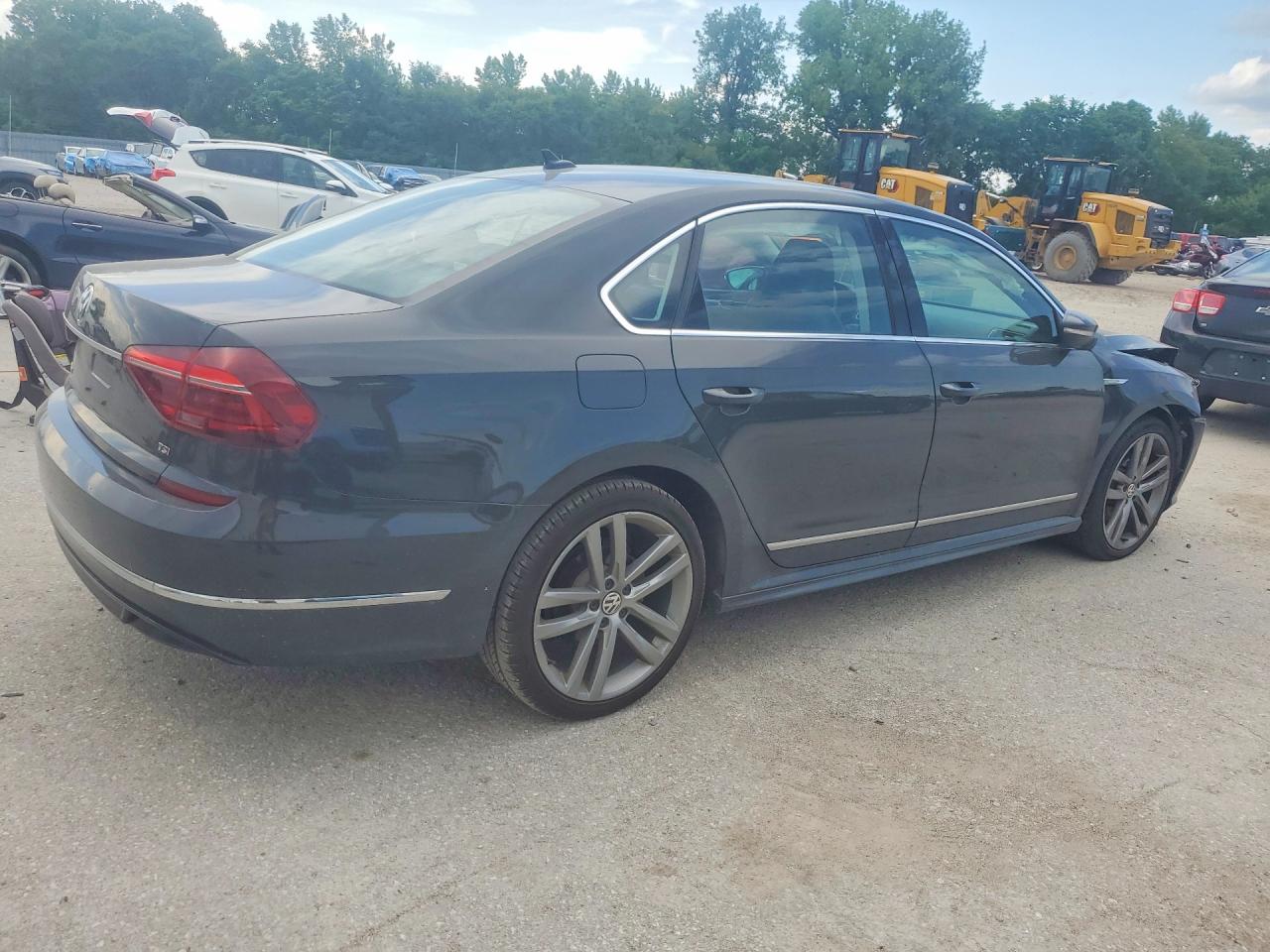 Volkswagen Passat R-line