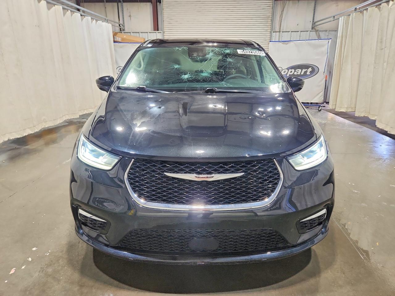 Chrysler Pacifica Touring L