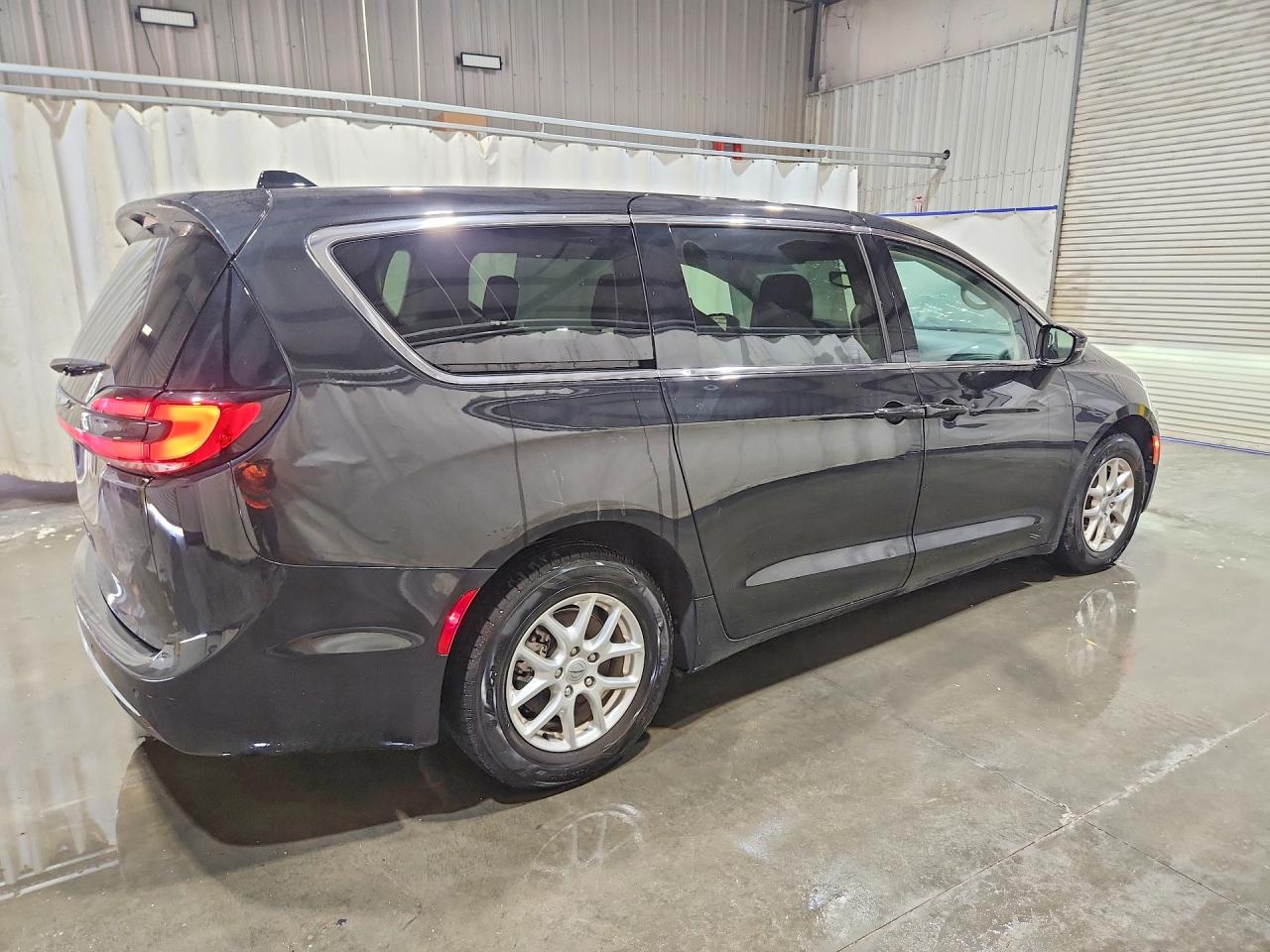 Chrysler Pacifica Touring L