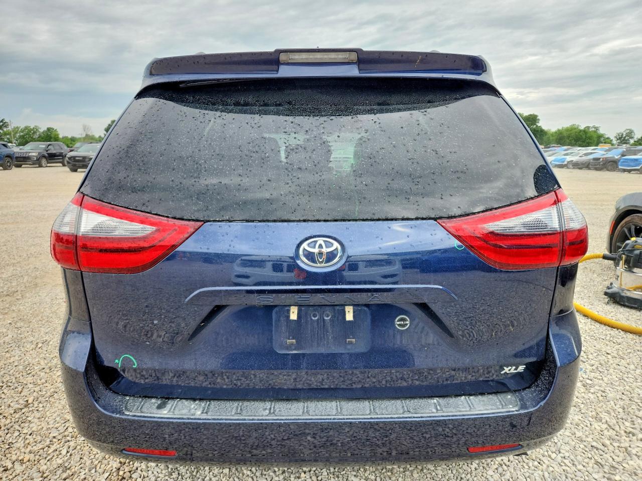 Toyota Sienna Xle 7-passenger Auto Access Se