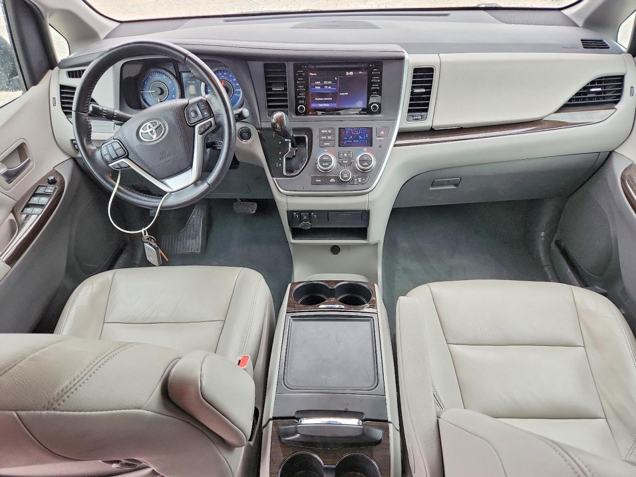 Toyota Sienna Xle 7-passenger Auto Access Se