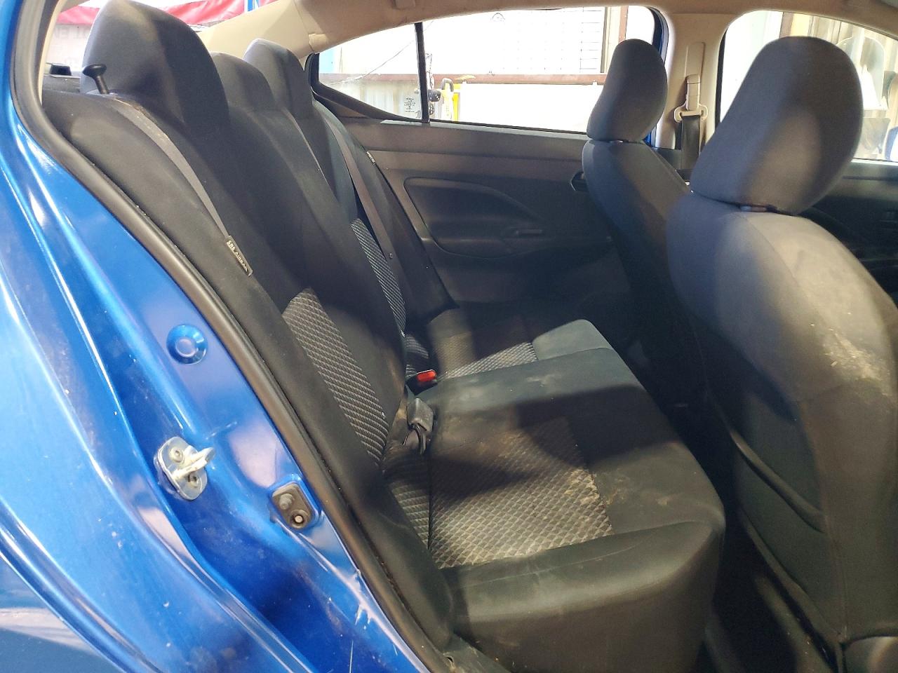Nissan Versa S