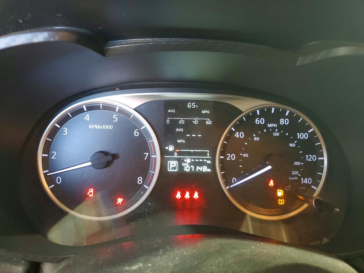 Nissan Versa S