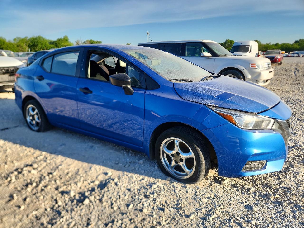 Nissan Versa S