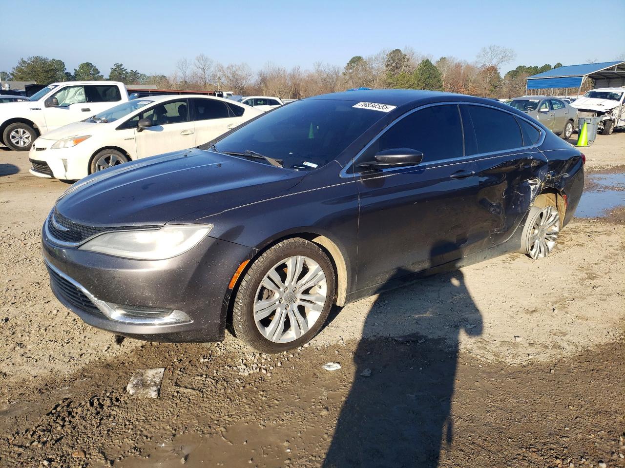 Salvage Chrysler 200 Image