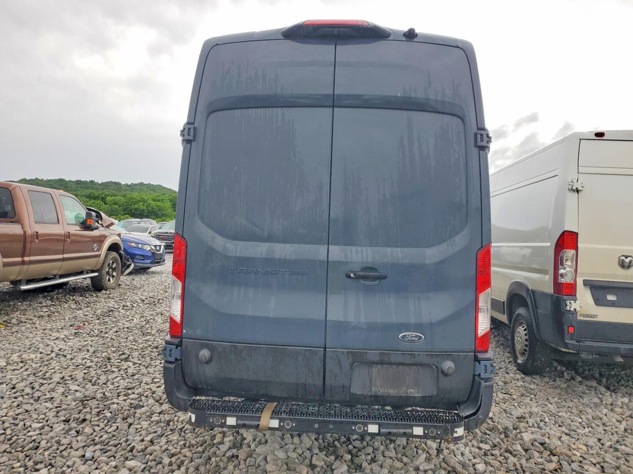 Ford Transit T-250