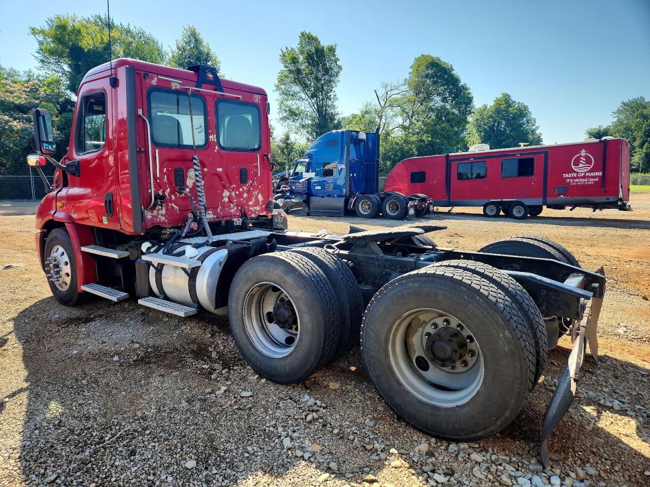 Freightliner Cascadia 113
