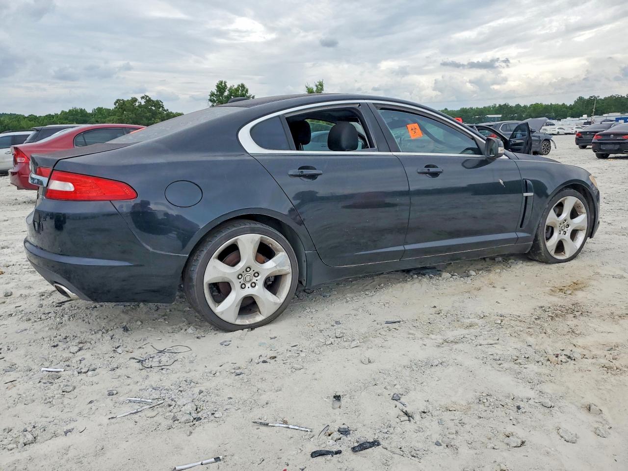 Jaguar XF Supercharged