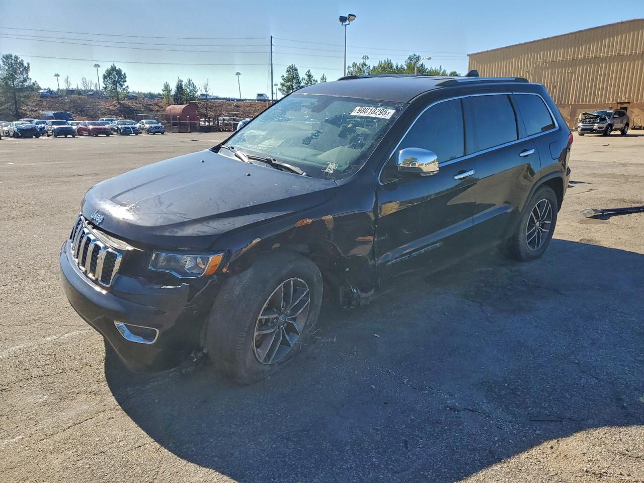 Salvage Jeep Grand Cherokee Image