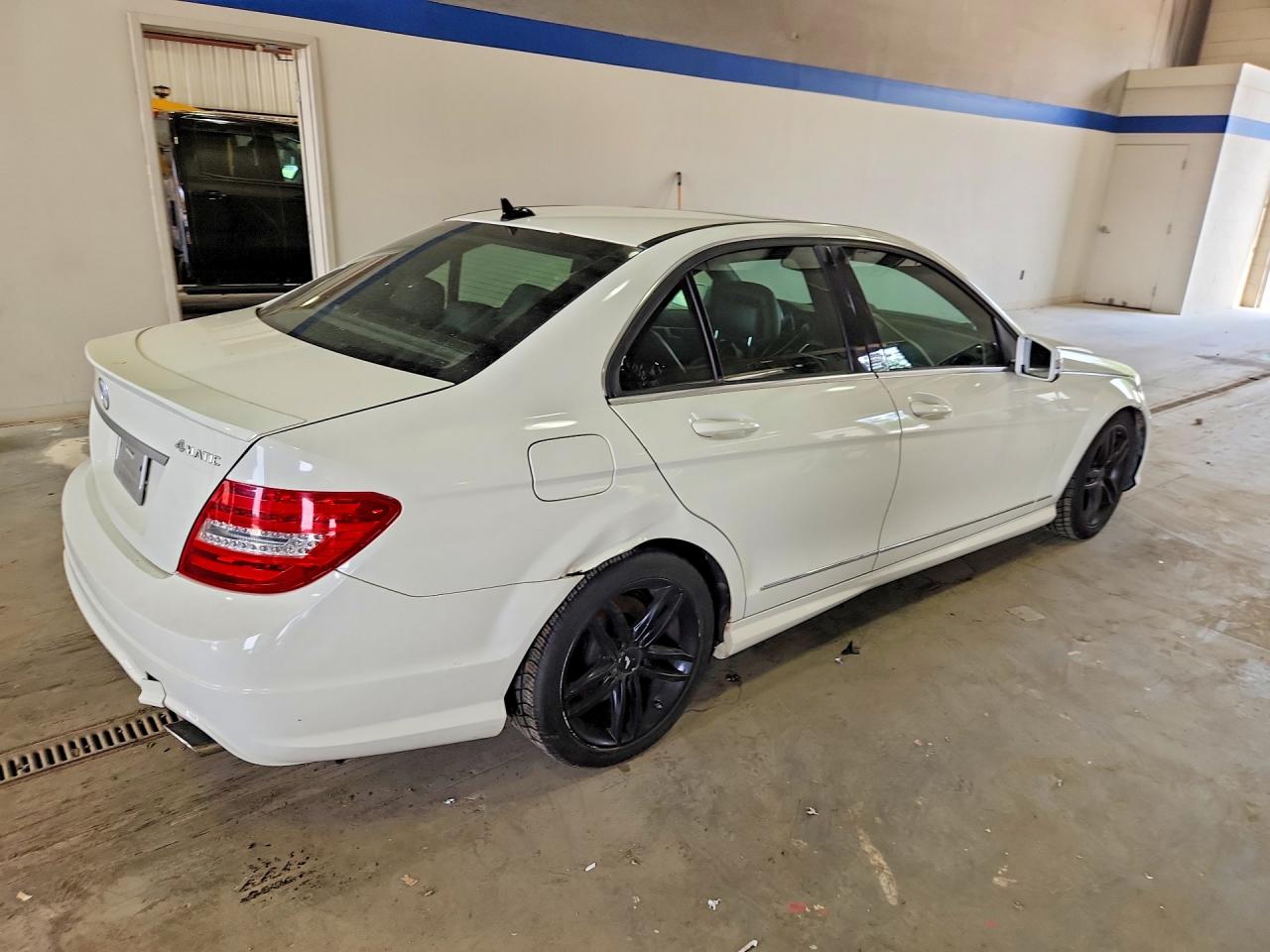 Mercedes-Benz C-Class 300 4matic