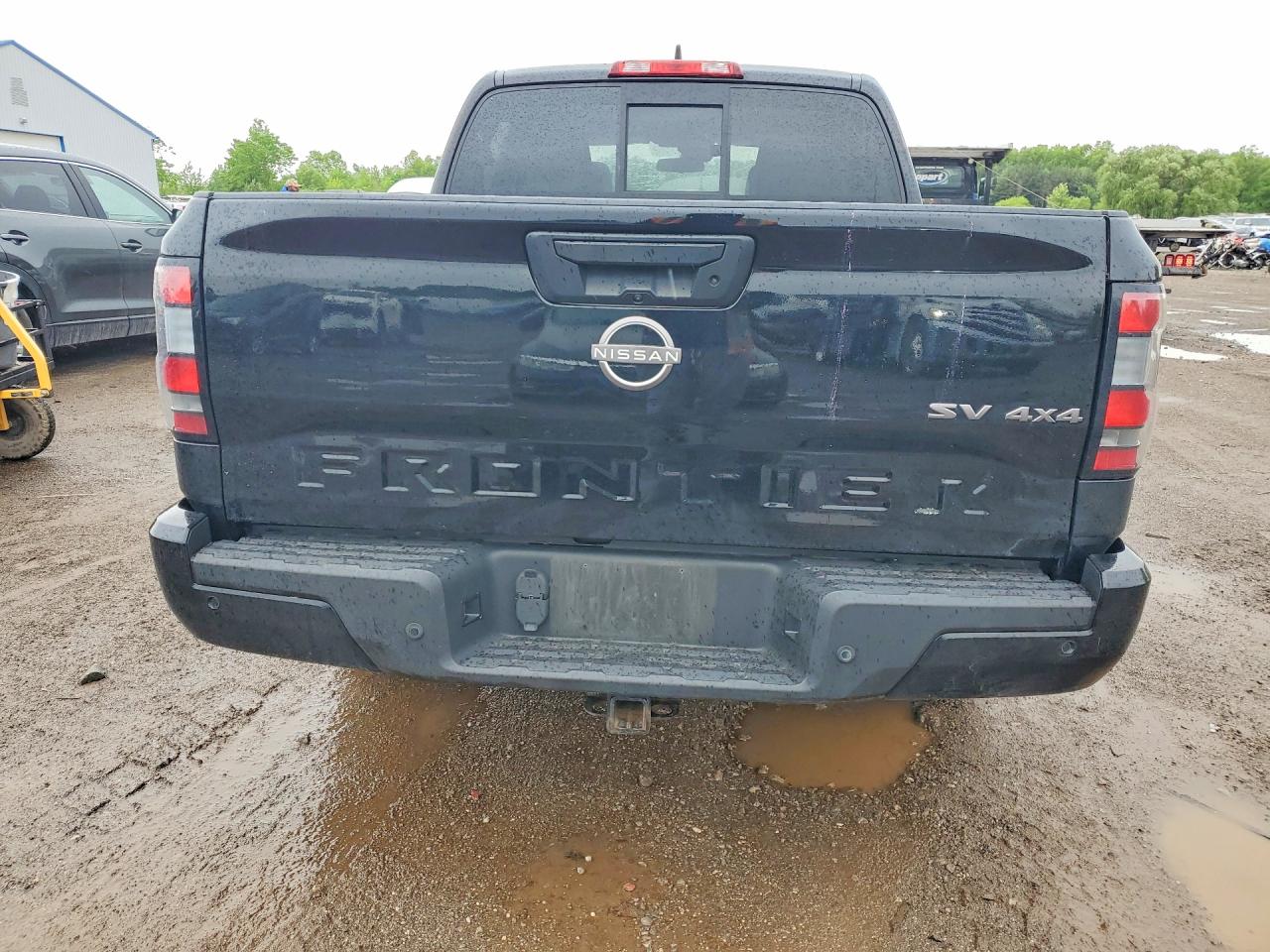 Nissan Frontier Sv