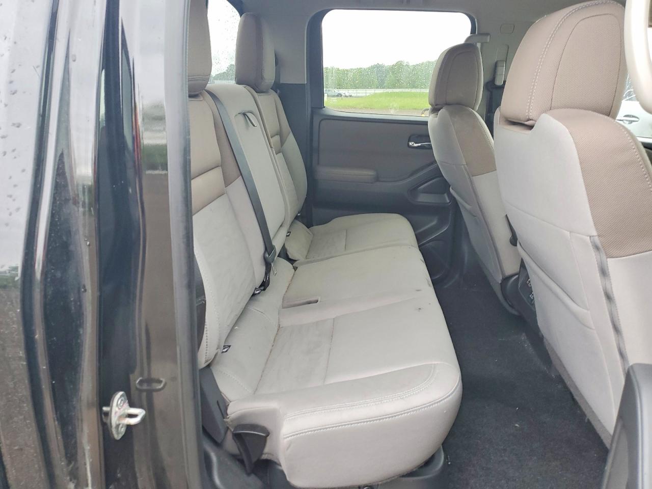 Nissan Frontier Sv