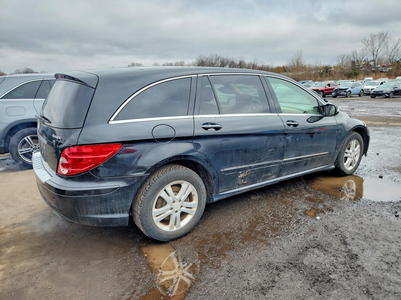 Mercedes-Benz R-Class 350
