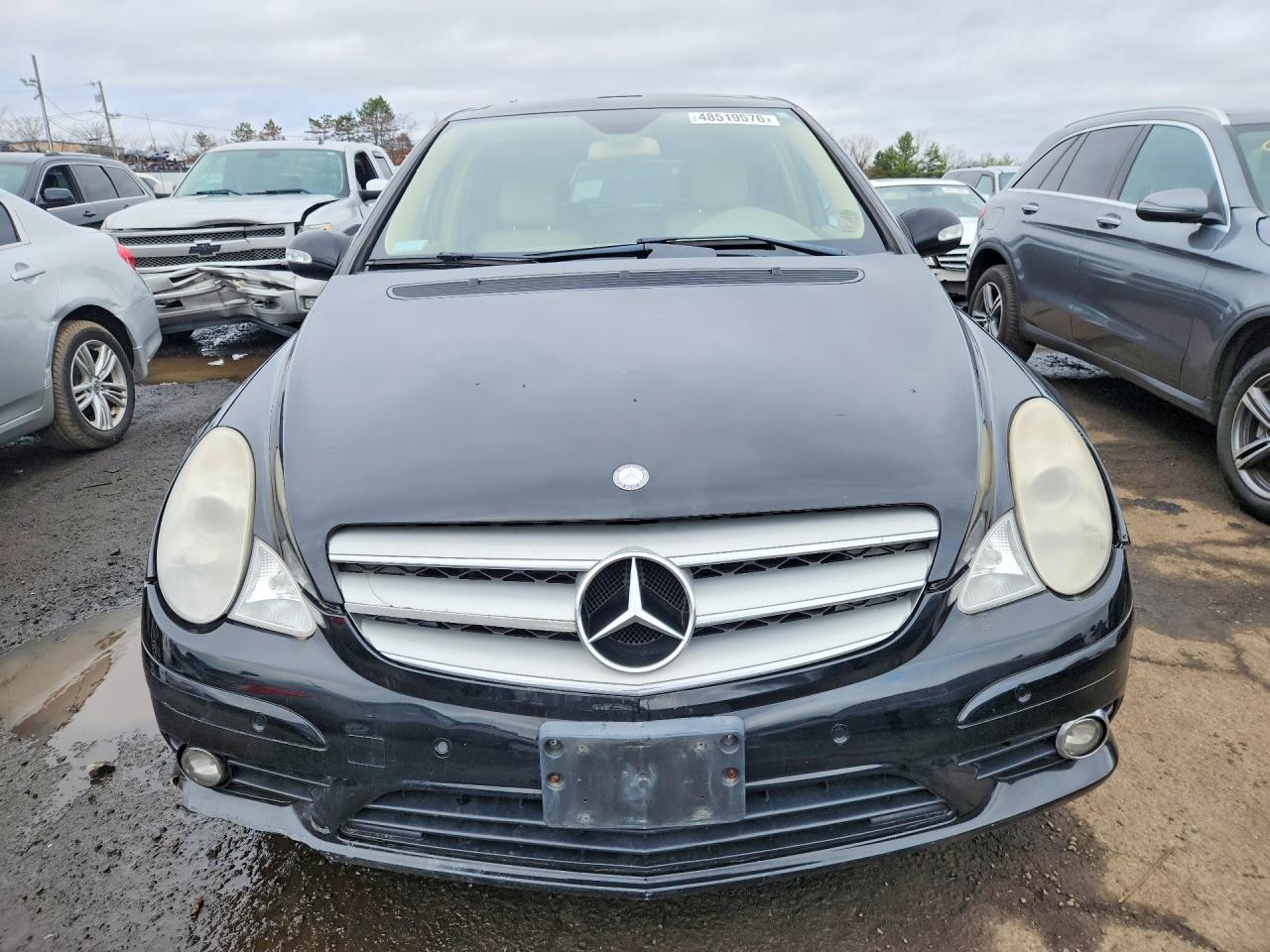 Mercedes-Benz R-Class 350