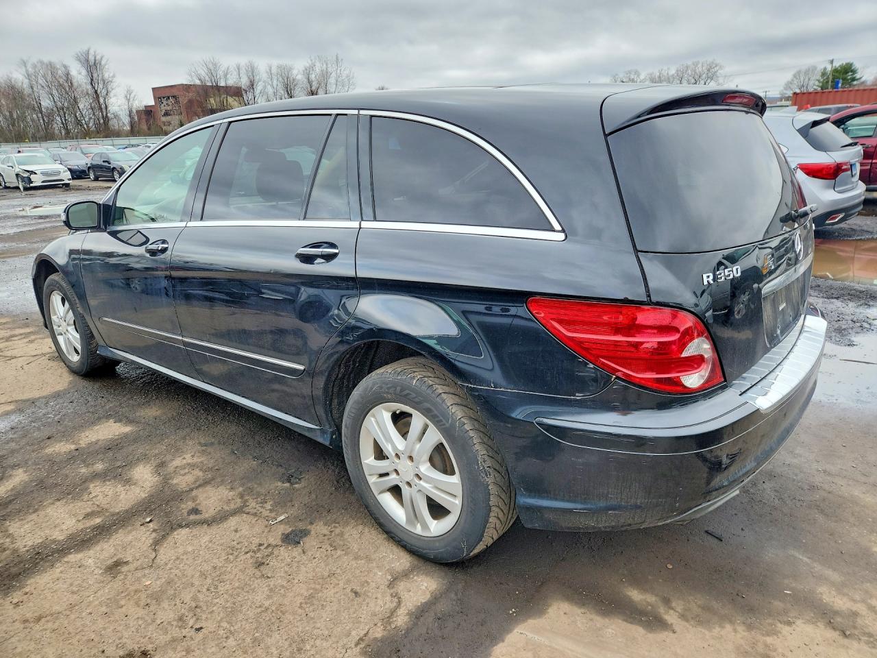 Mercedes-Benz R-Class 350