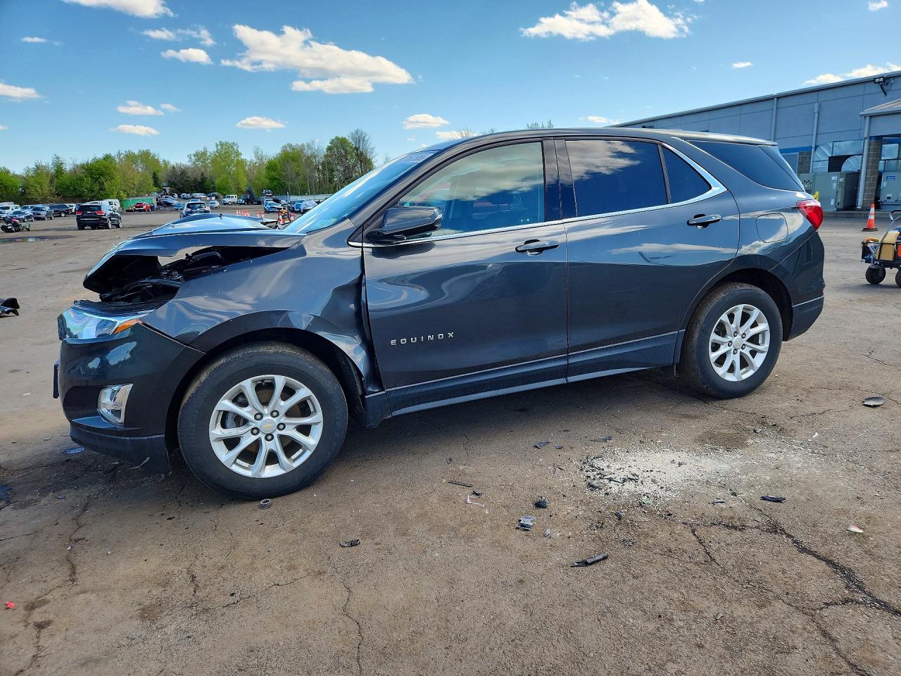 Salvage Chevrolet Equinox Image