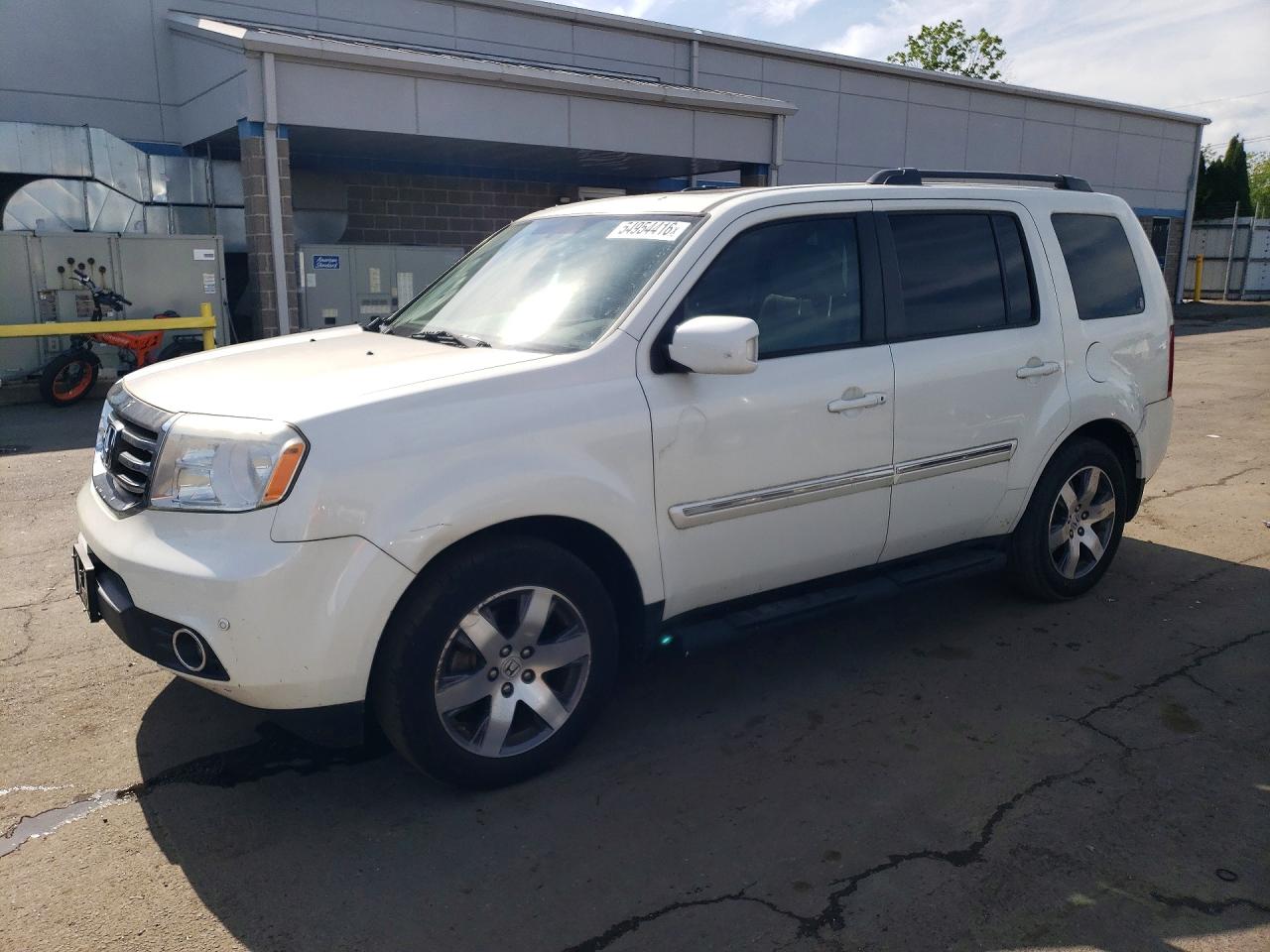Salvage Honda Pilot Image