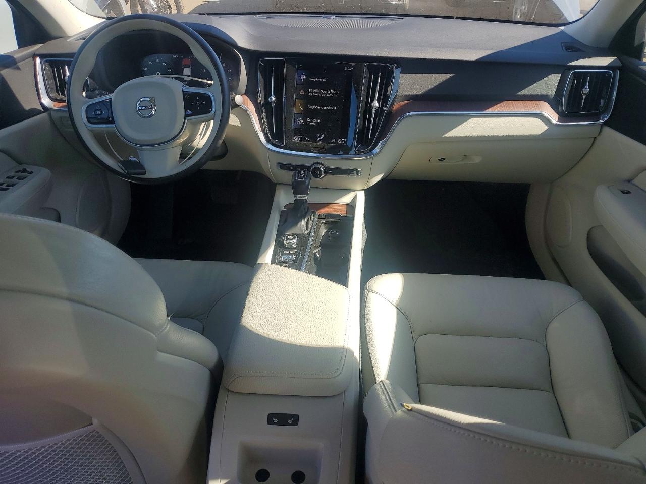 Volvo S60 T6 Momentum