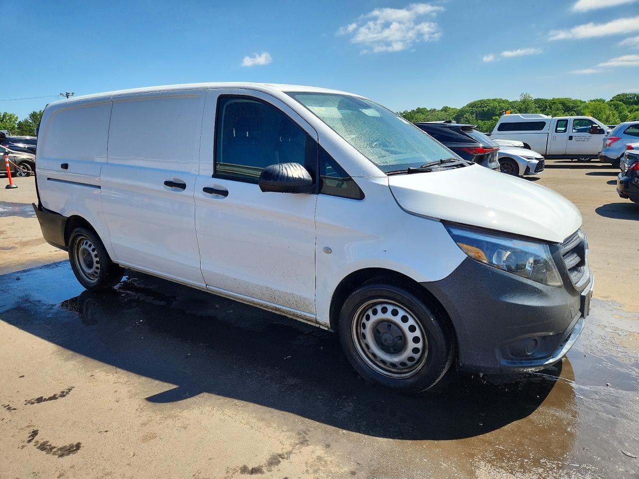 Mercedes-Benz Metris