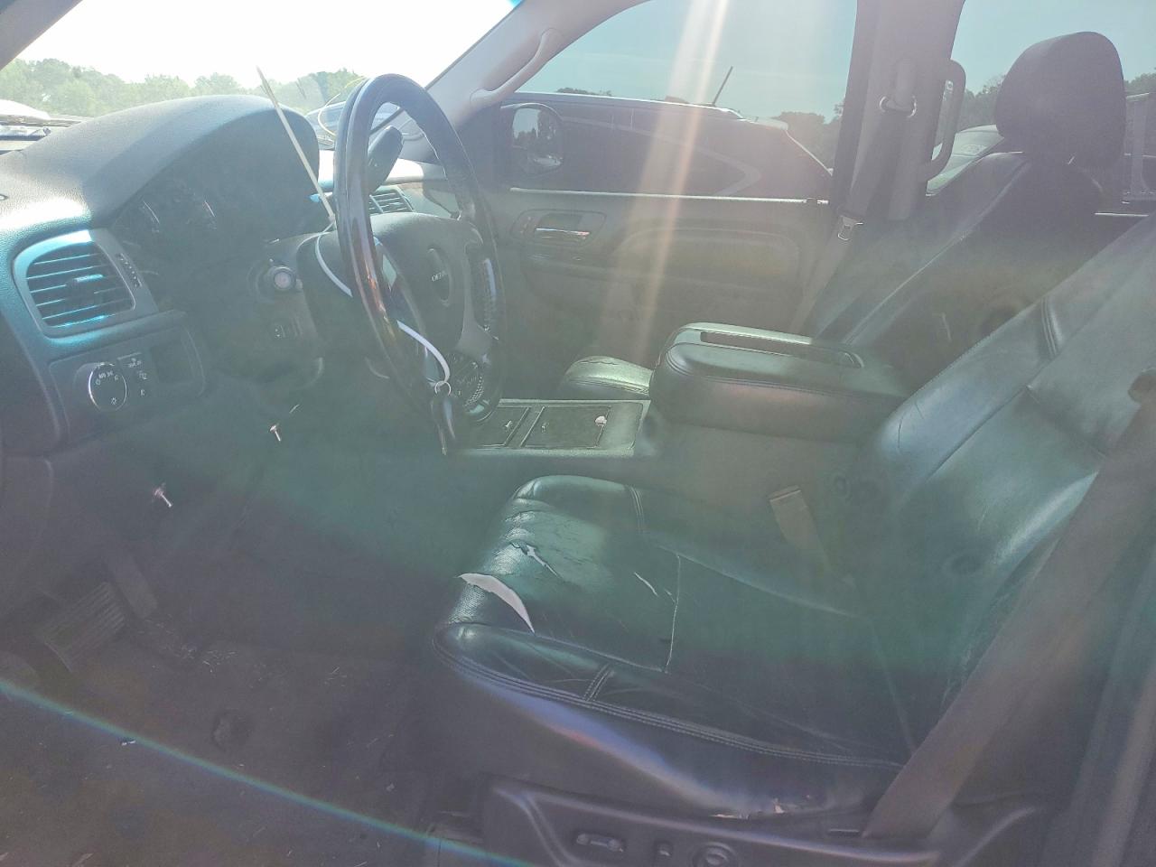 GMC Yukon Denali