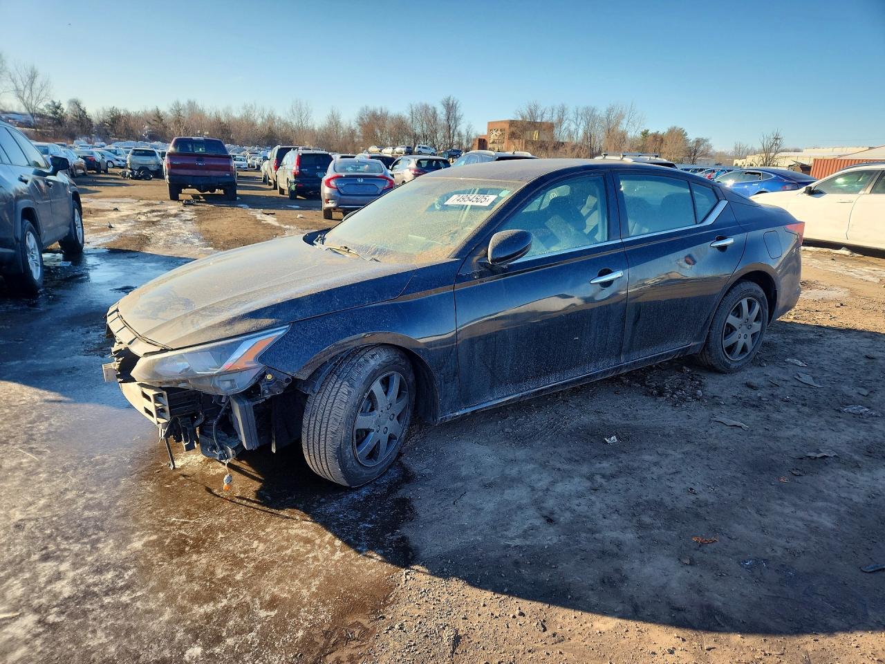 Salvage Nissan Altima Image