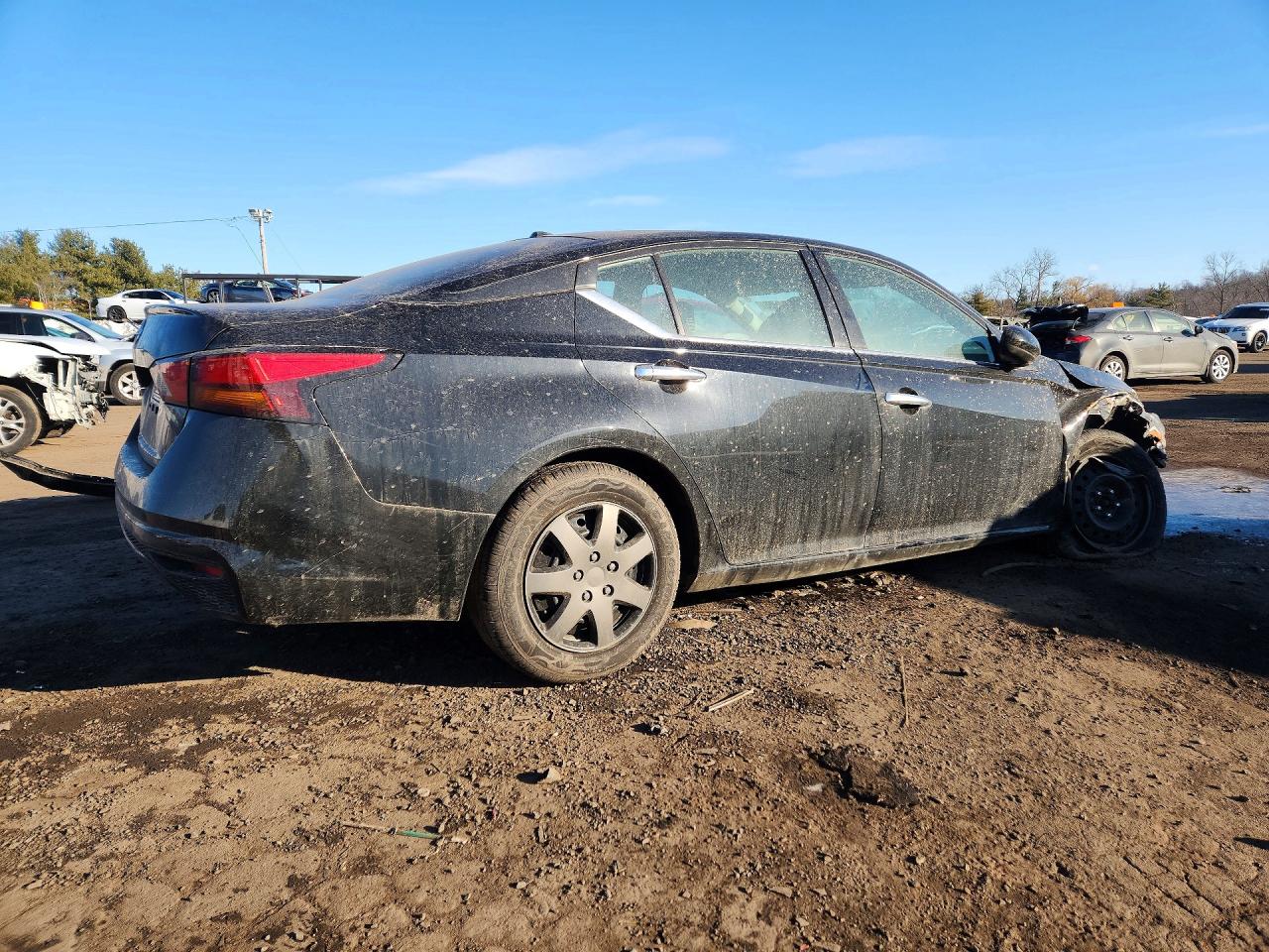 Nissan Altima S