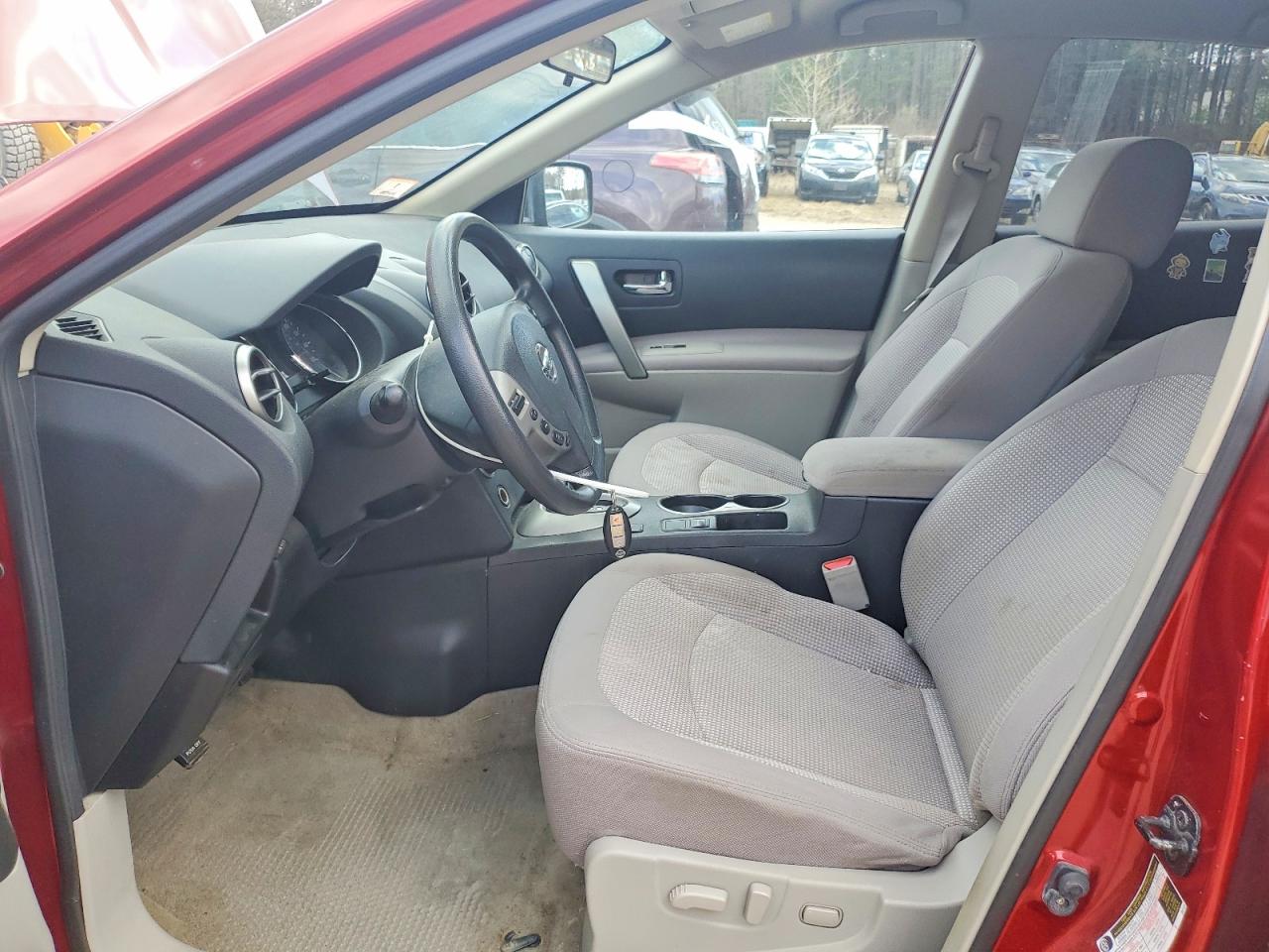 Nissan Rogue S